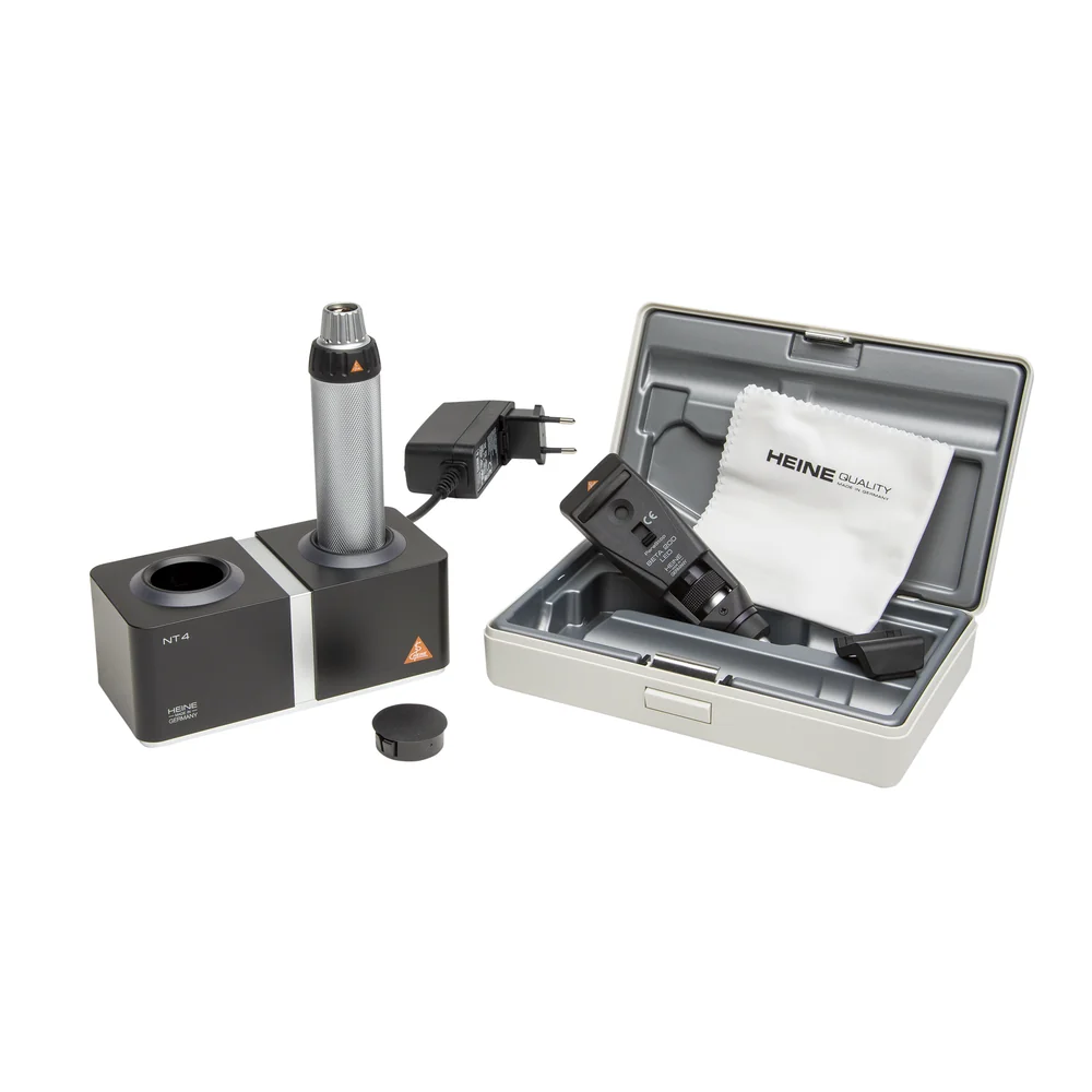 HEINE BETA 200 LED Retinoscope Set with table charger